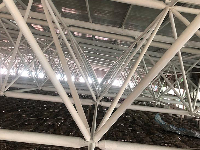 扎兰屯大型螺栓球网架施工厂家